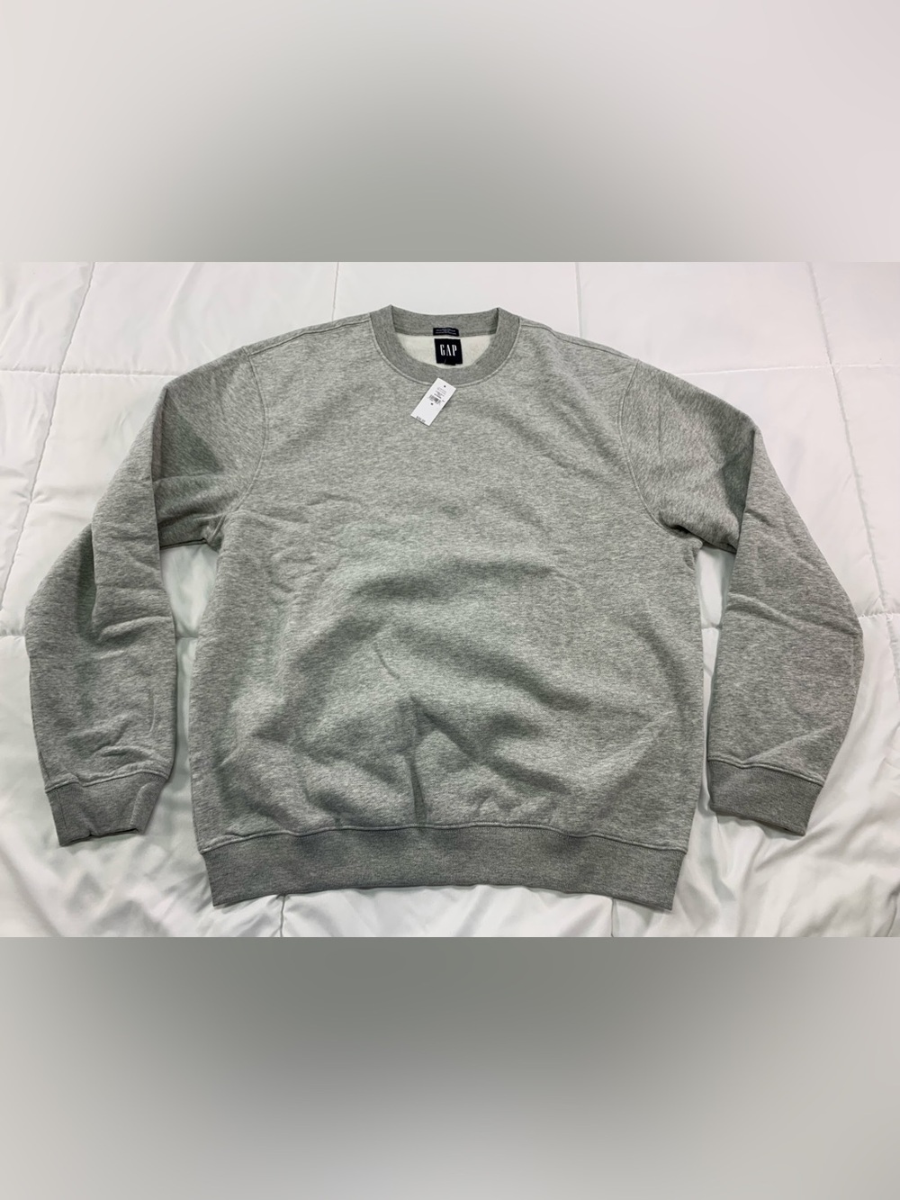 New gap sweatshirt size M